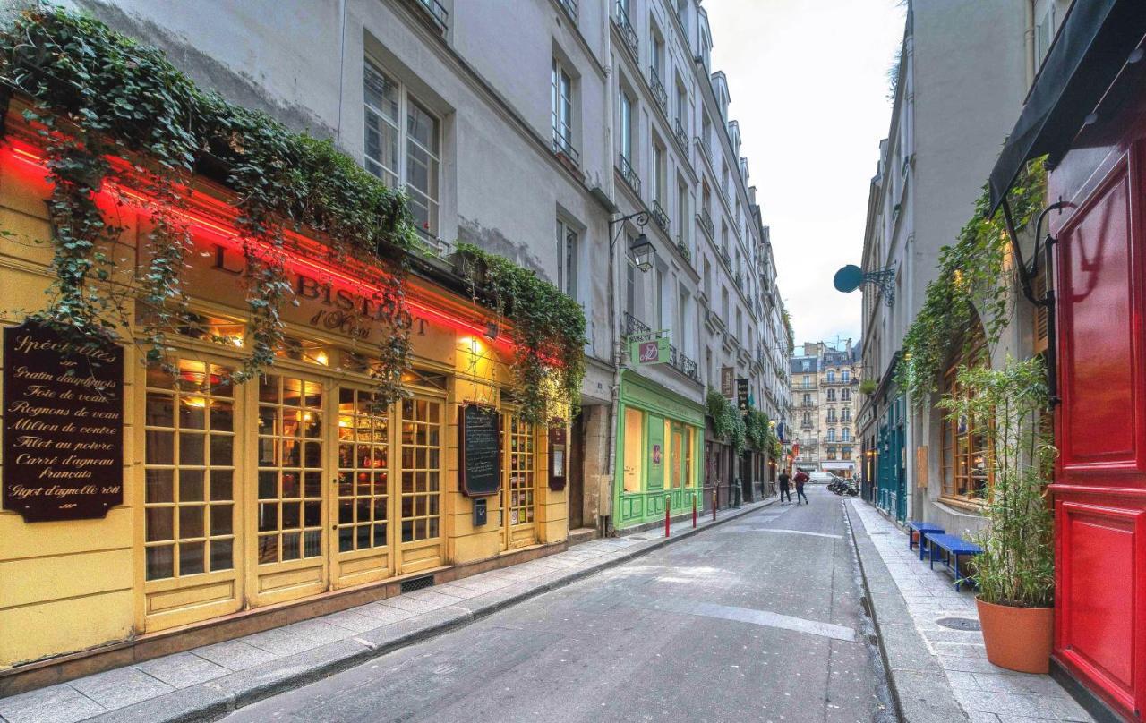Unique & Beautiful Duplex In Saint-germain * Parijs