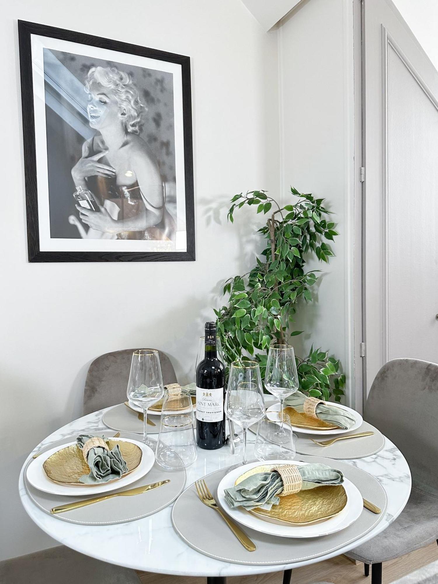 Unique & Beautiful Duplex In Saint-germain Appartement
